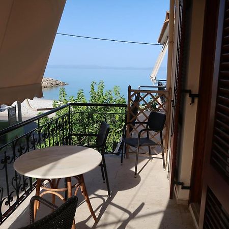 Akrogiali Beach Apartments Buitenkant foto